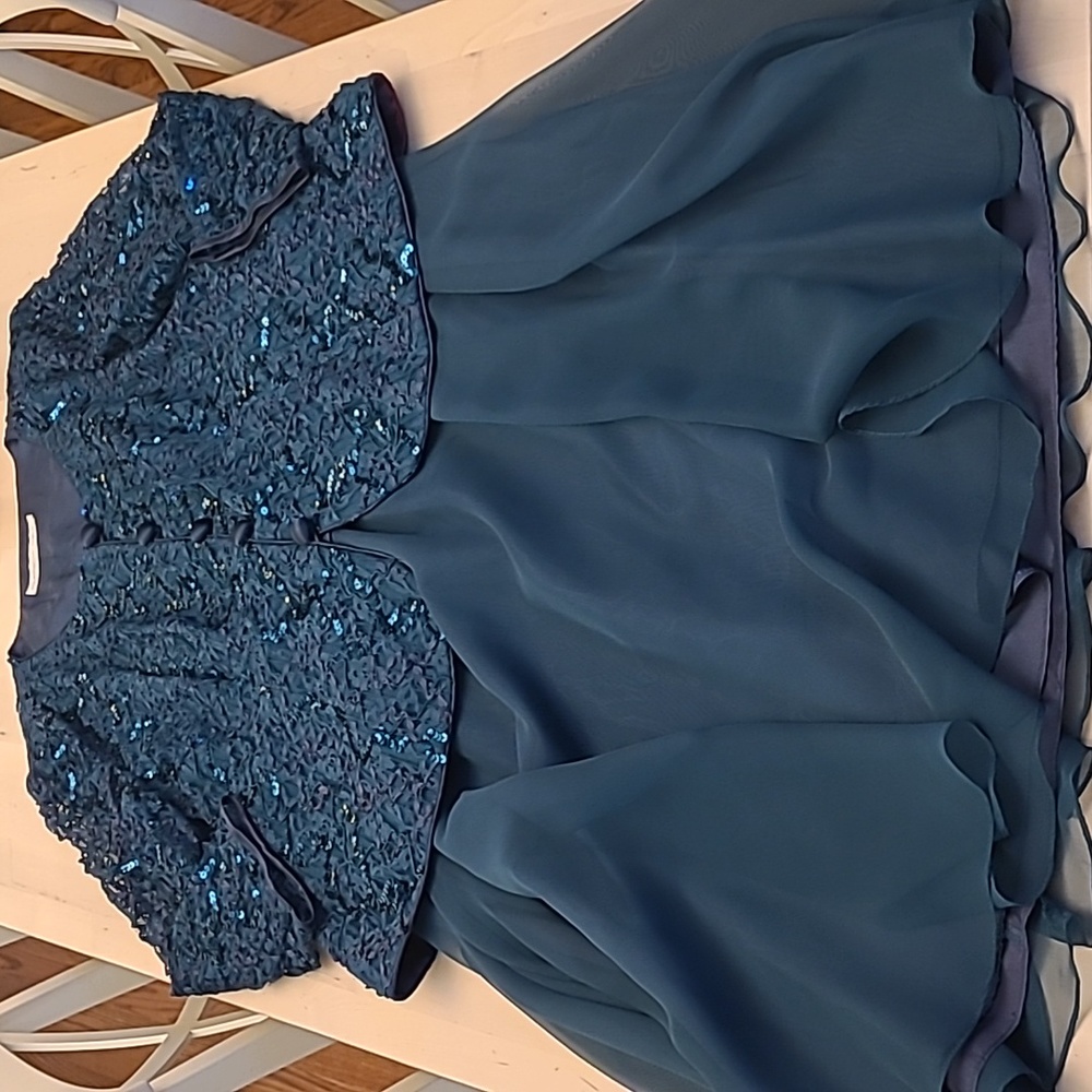 EUC VTG 1980s Nancy Neil Jade Green Sequined Skirt Set with Sheer Sleeves
